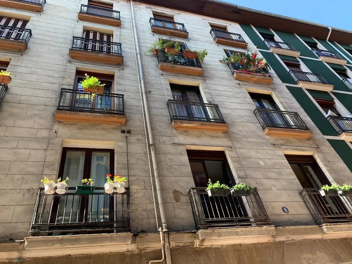 Apartment La Puerta Verde - Casco Viejo-Old Town Bilbao Spain